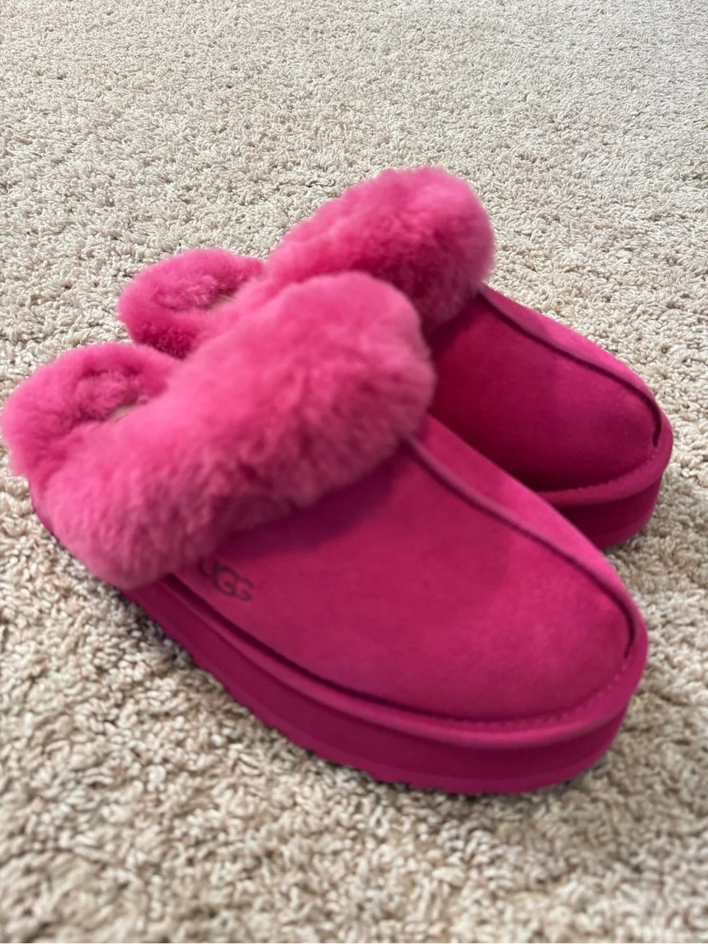 Ugg Disquette Women's Size 7 Pink Platform Slippers - Picture 1 of 10